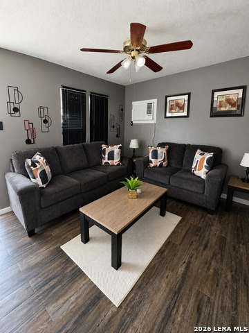 2343 Burnet Property Photo 2