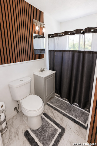 2343 Burnet Property Photo 3