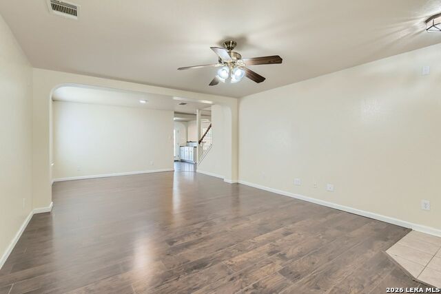 8919 Walnut Springs Property Photo 10