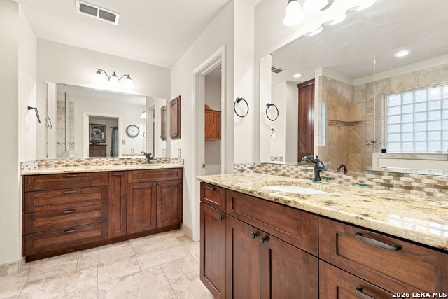 8621 Wood Falls Property Photo 13