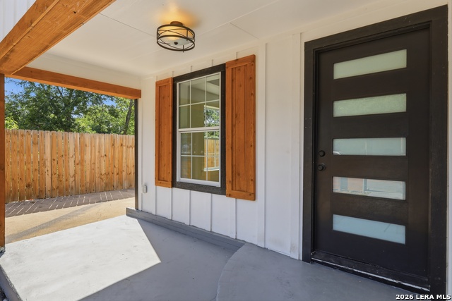1008 Stonewall Property Photo 5