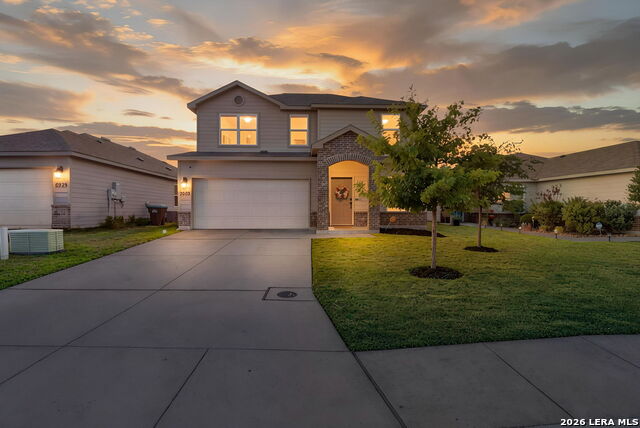 7003 Phoenix Path Property Photo 1