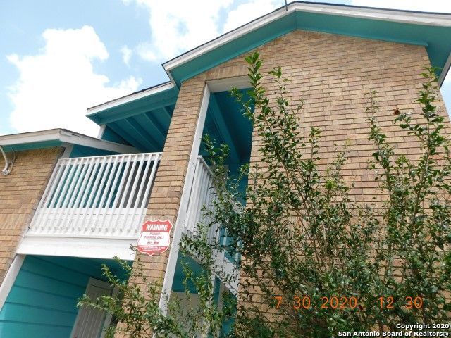 5212 Meadow Fld Property Photo 9