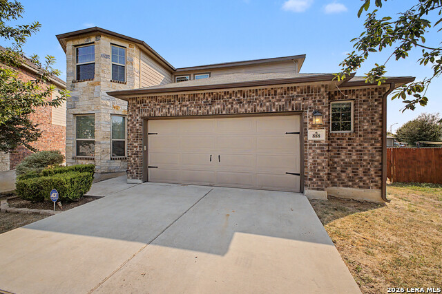 888 Maple Dr Property Photo 1
