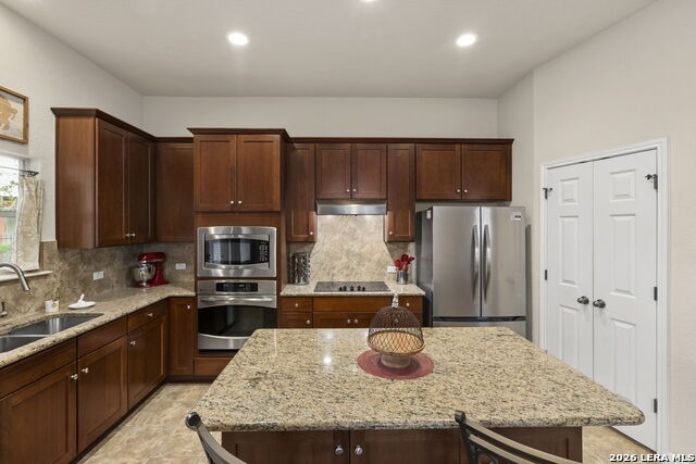 848 San Ignacio Property Photo 9