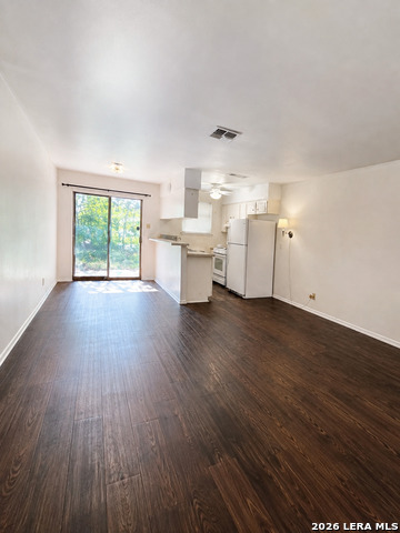 2119 Darwin Dr Property Photo 2