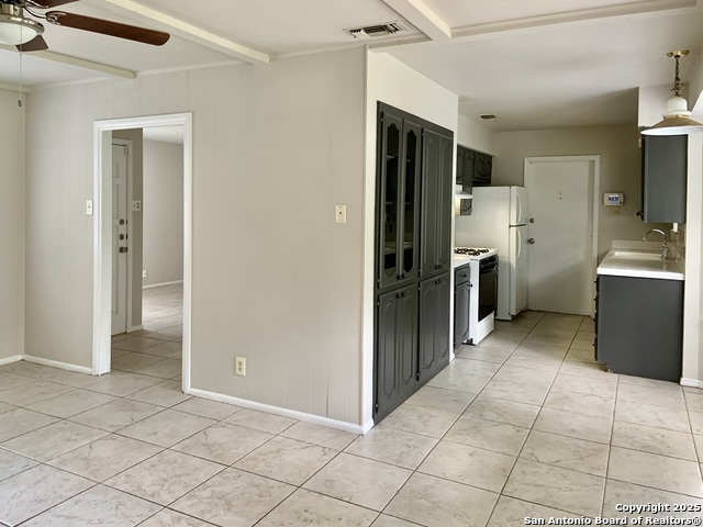 5711 Gillis Property Photo 16