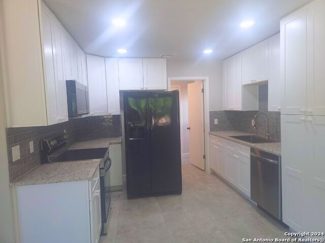 8842 Thatch Dr Property Photo 3
