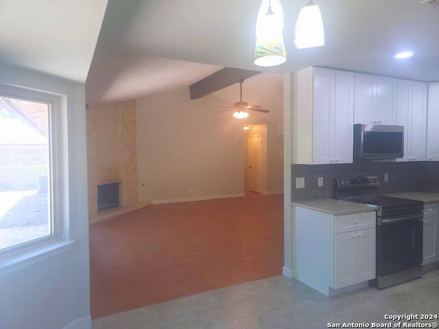 8842 Thatch Dr Property Photo 6
