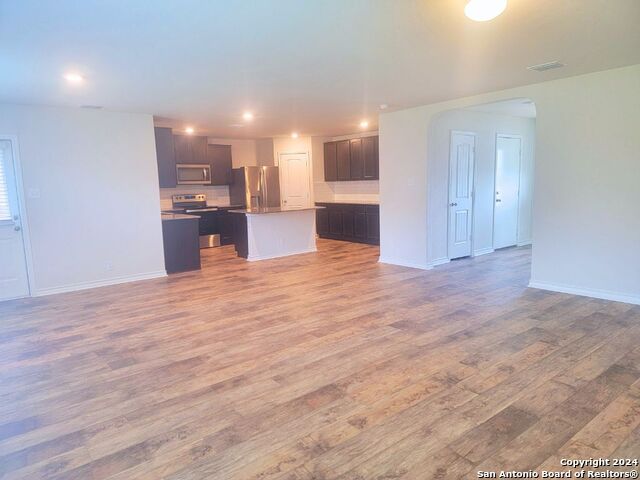 1524 Mossy Jasper Property Photo 9