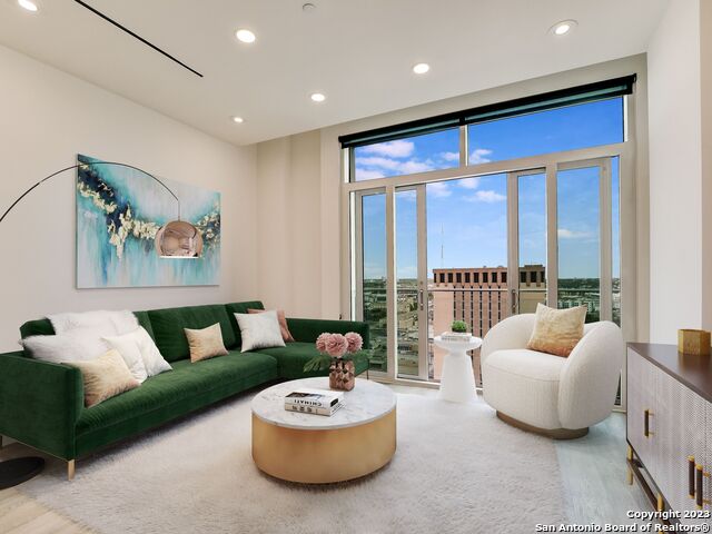 123 Lexington Ave Property Photo 1