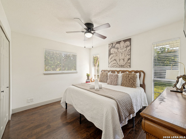 9526 Mider Dr Property Photo 5