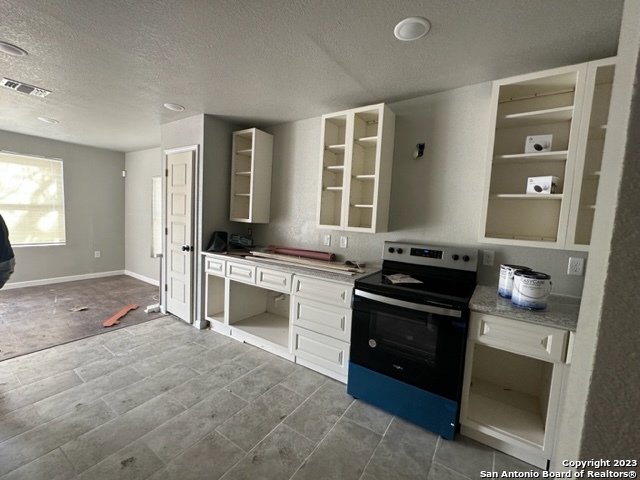 2925 Tampico St Property Photo 10