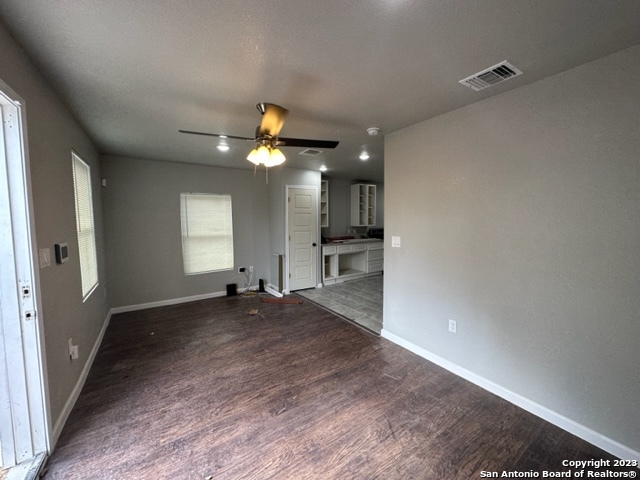 2925 Tampico St Property Photo 12