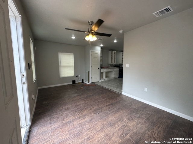 2925 Tampico St Property Photo 13
