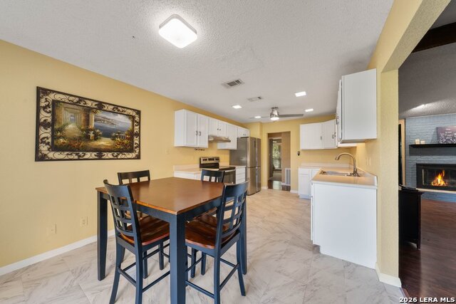 1174 Mooncrest Dr Property Photo 7