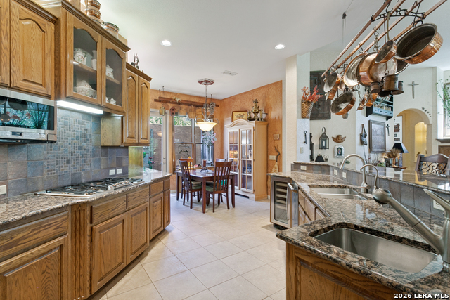134 Roseheart Property Photo 8