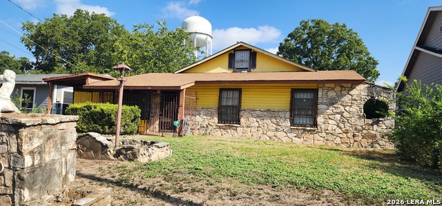 1015 W Amber Property Photo 1