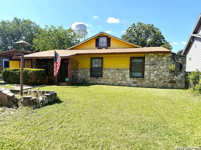 1015 W Amber Property Photo 1