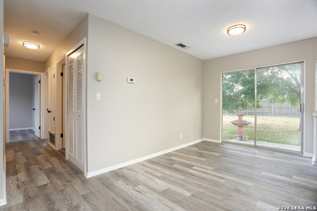 7306 Glen Hart Property Photo 9