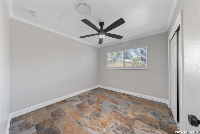 640 Crest Ln Property Photo 14