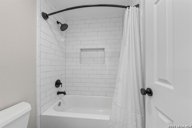 640 Crest Ln Property Photo 17