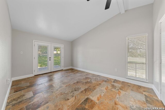 640 Crest Ln Property Photo 20