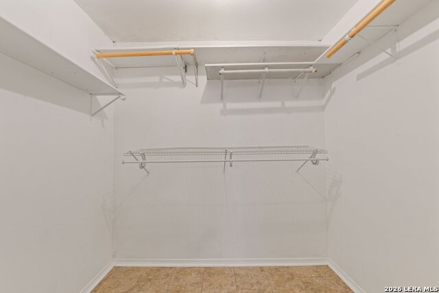 640 Crest Ln Property Photo 33