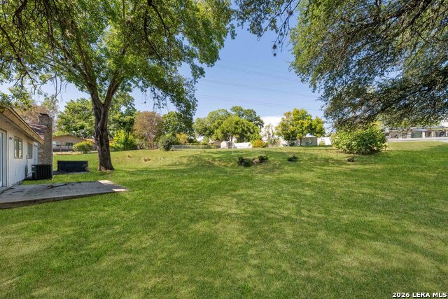 640 Crest Ln Property Photo 41