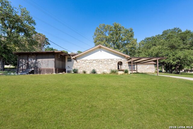 640 Crest Ln Property Photo 42