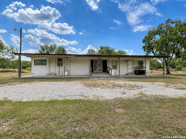 3110 Commerce St Property Photo 1