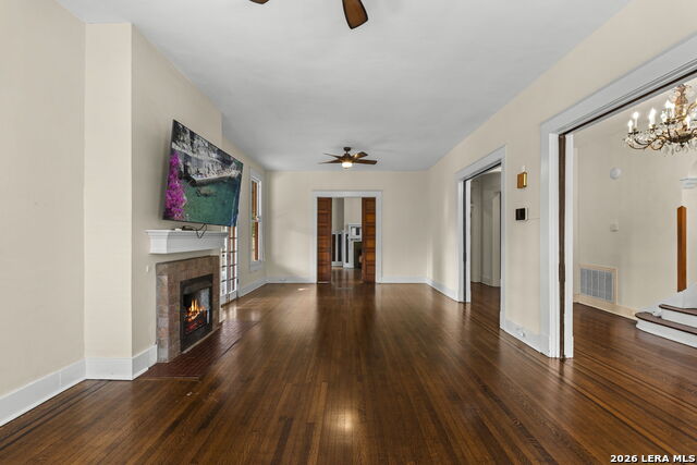 120 W Craig Pl Property Photo 10