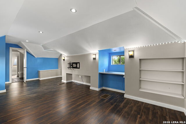 120 W Craig Pl Property Photo 38