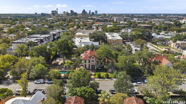 120 W Craig Pl Property Photo 52