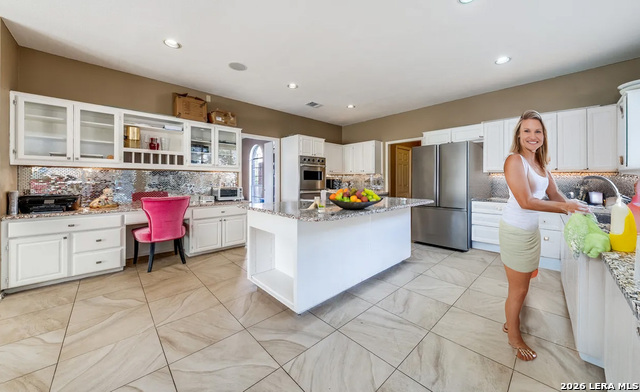 522 Chardonnet Property Photo 5