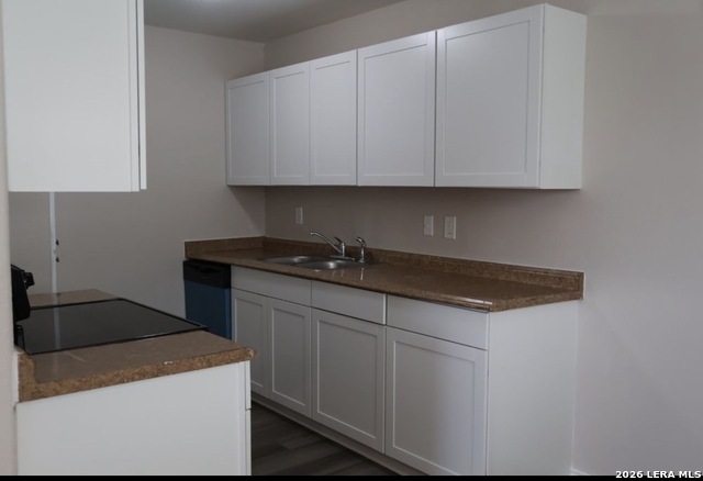 7110 Glen Ter Property Photo 6