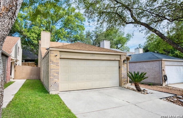 1411 Brook Mdw Property Photo 1