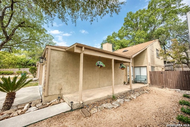 1411 Brook Mdw Property Photo 3
