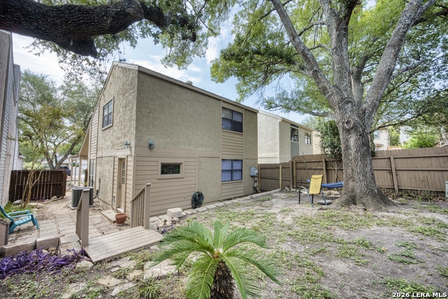 1411 Brook Mdw Property Photo 4