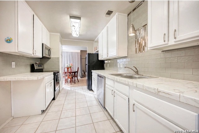 1411 Brook Mdw Property Photo 6