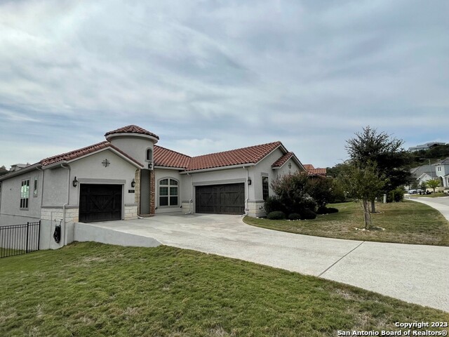 7122 BELLA BLF Property Photo 1