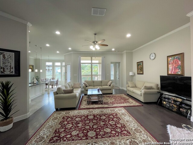 7122 Bella Blf Property Photo 4