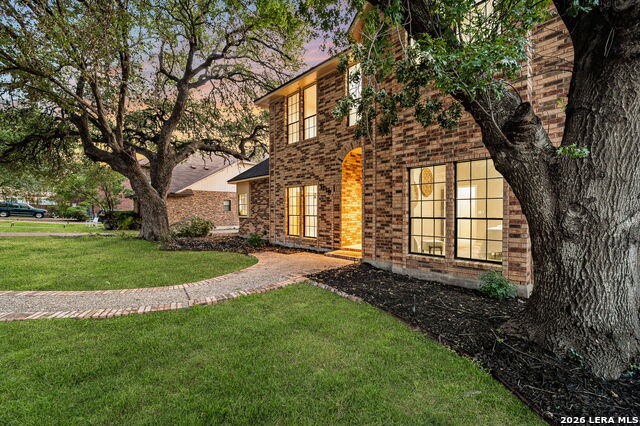 1218 Summit Crk Property Photo 2