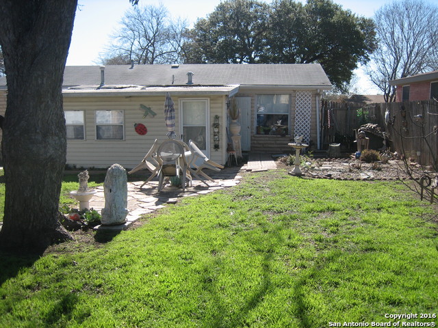 2719 Hiawatha Property Photo 3