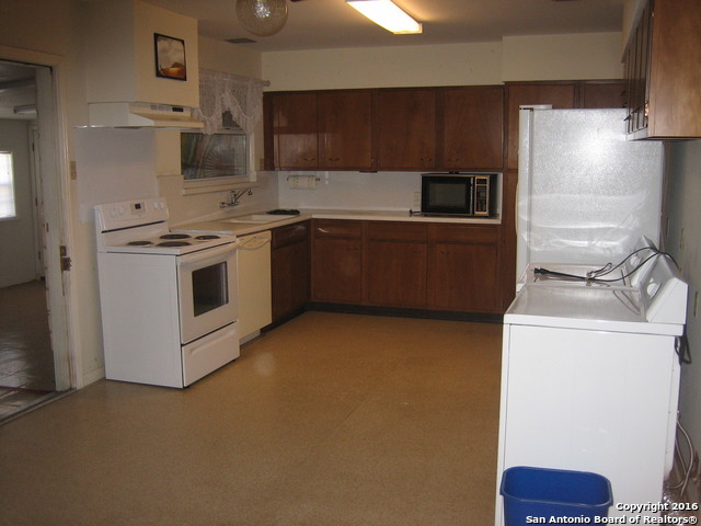 2719 Hiawatha Property Photo 5