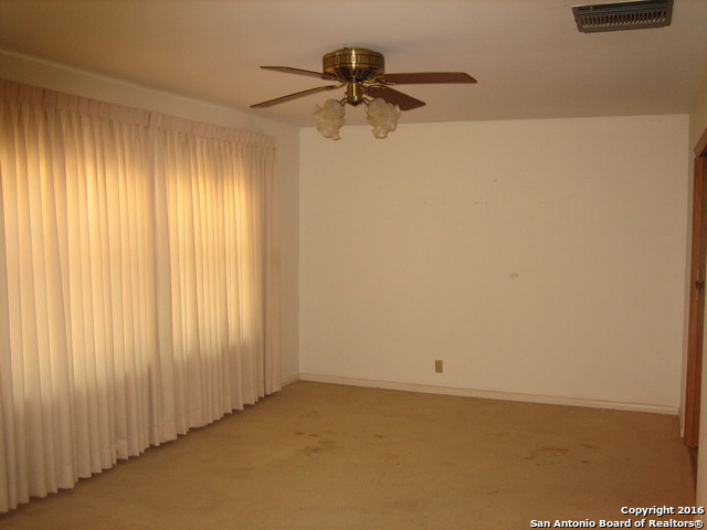 2719 Hiawatha Property Photo 8