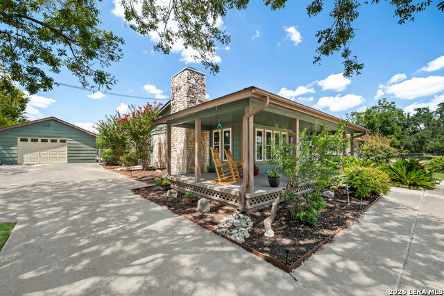 1033 E Live Oak Property Photo 10