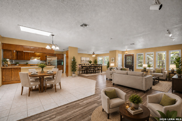 1033 E Live Oak Property Photo 16