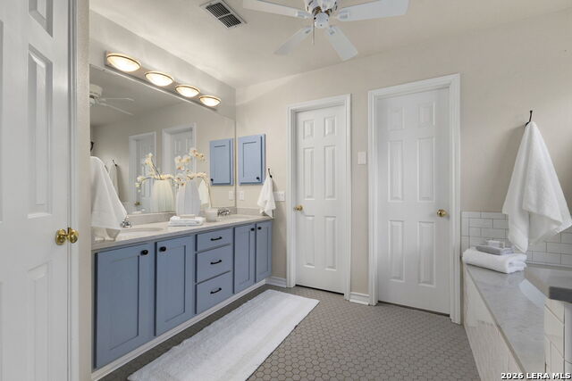 1655 Hawks Tree Ln Property Photo 30