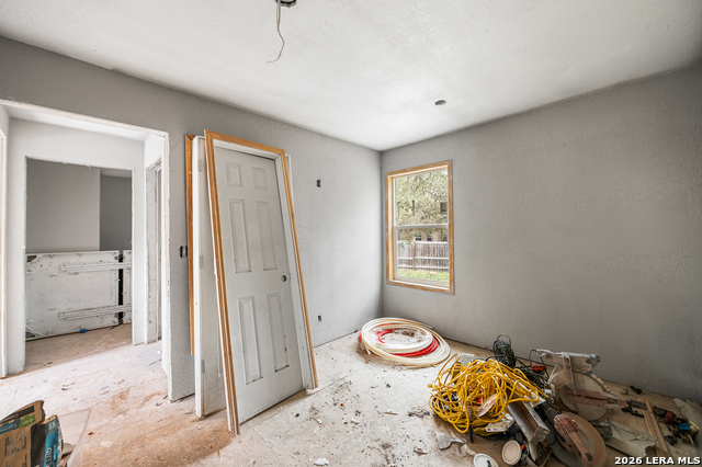 22914 Skila Dr Property Photo 28